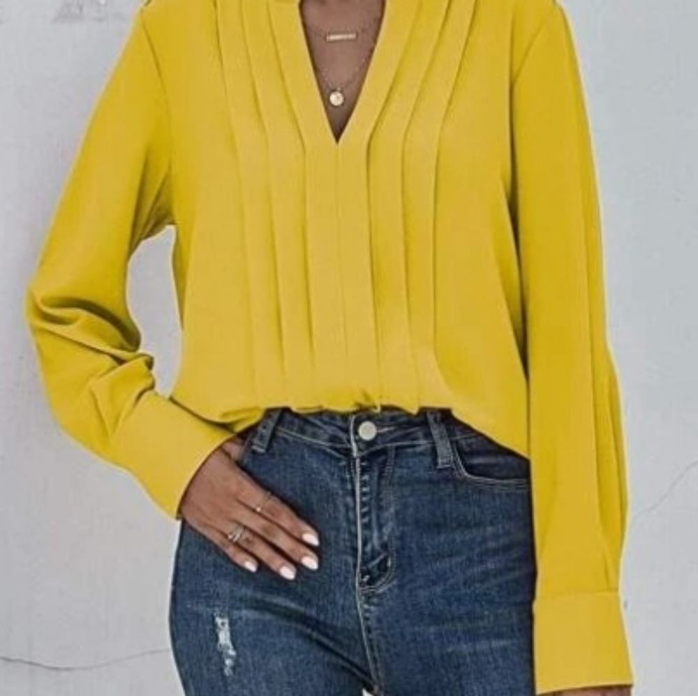 NWT Med Yellow Pleated Blouse (Button Cuff)